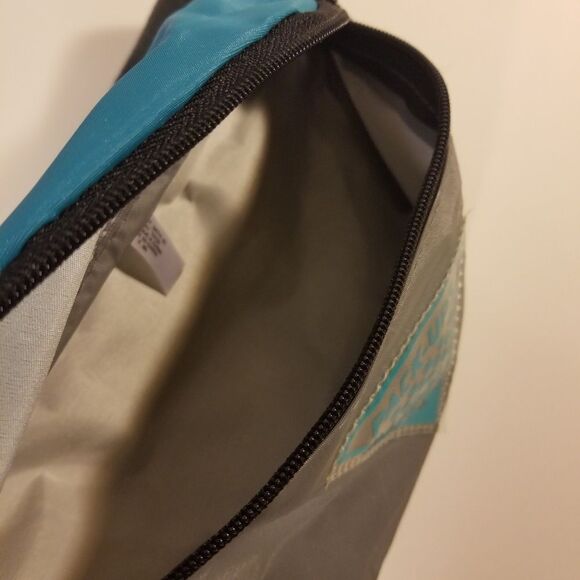 Pack-Up's 90's fanny pack - Picture 7 of 8